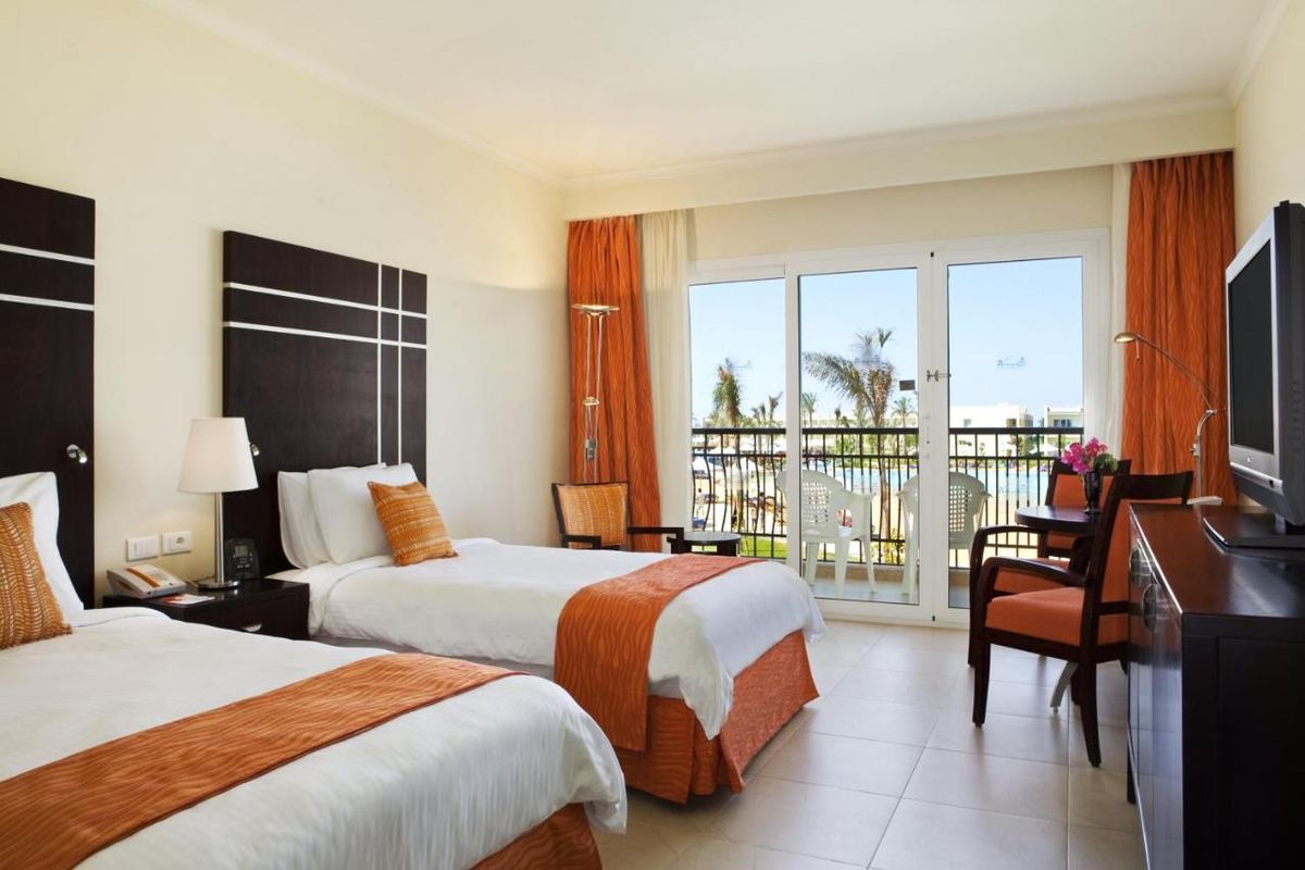DoubleTree by Hilton Sharks Bay Resort фото 162