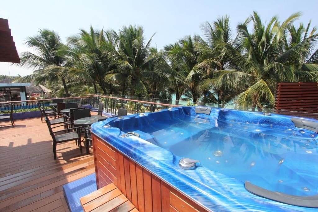 Crown Regency Beach Resort фото 66