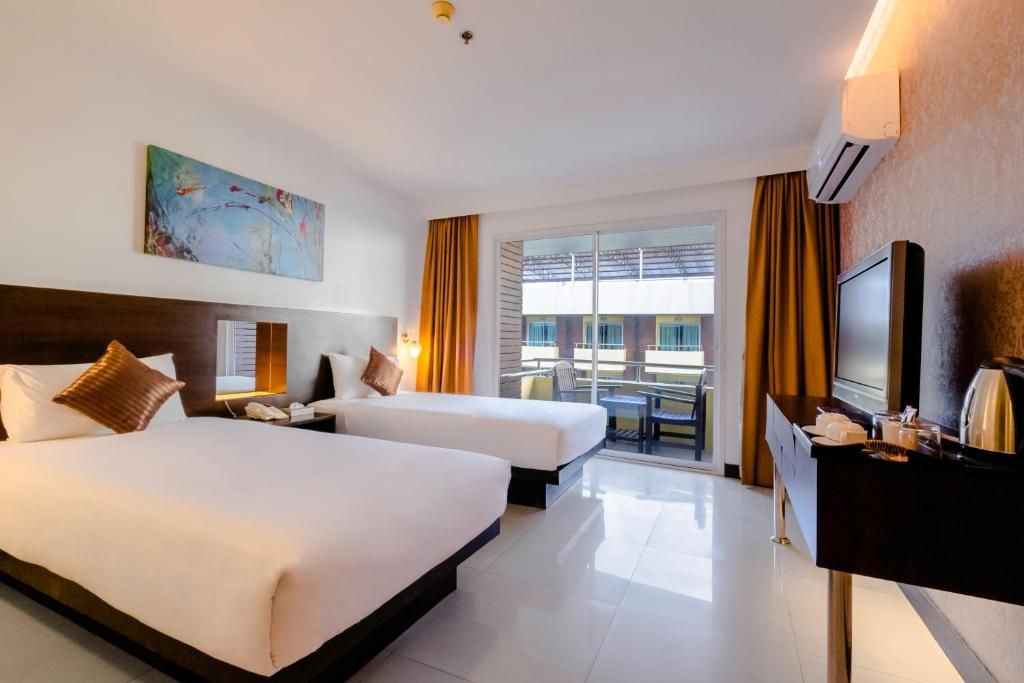 Baron Beach Hotel фото 2