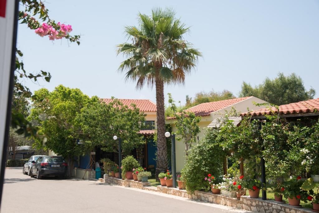 Fournia Village фото 13
