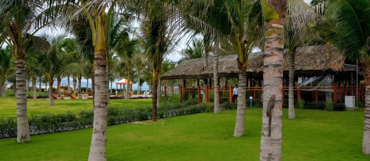 Фото отеля Dessole Beach Resort Nha Trang