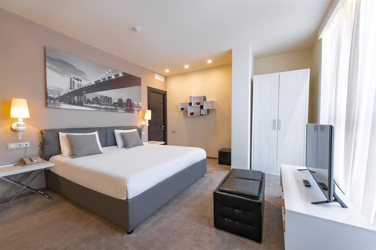 Opera Suite Hotel фото 7