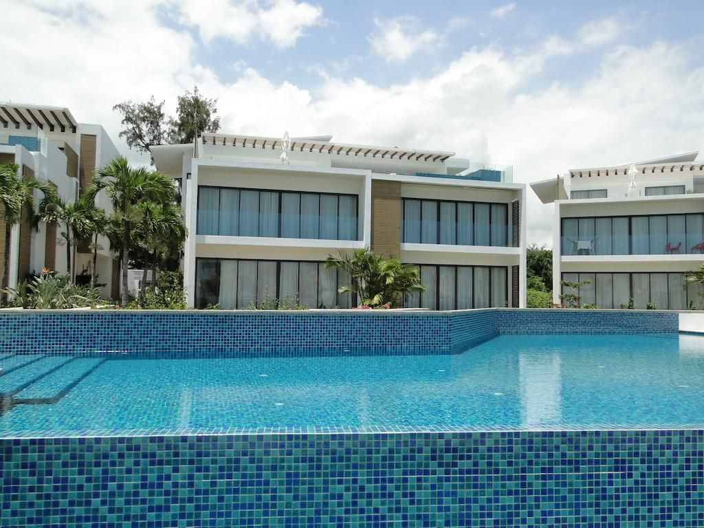 Cap Ouest Beachfront Luxury Penthouse фото 35