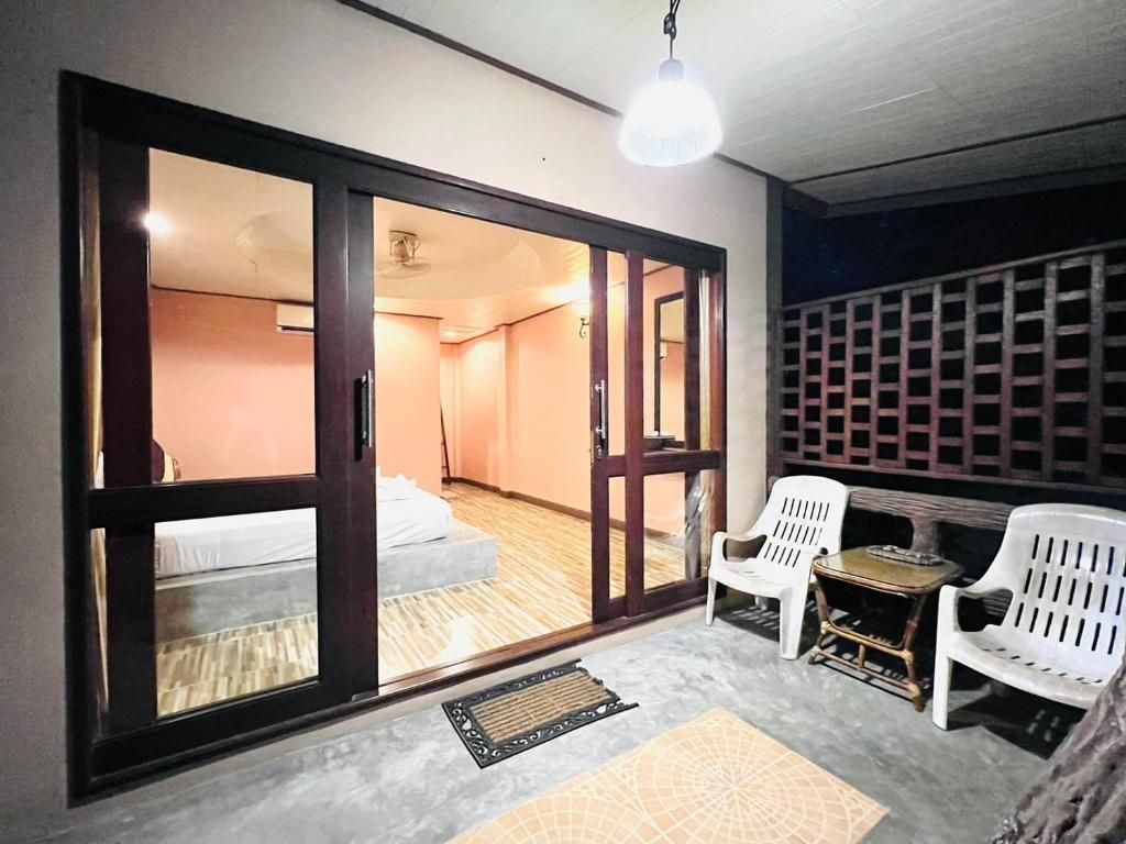 Haad Khuad Resort фото 32