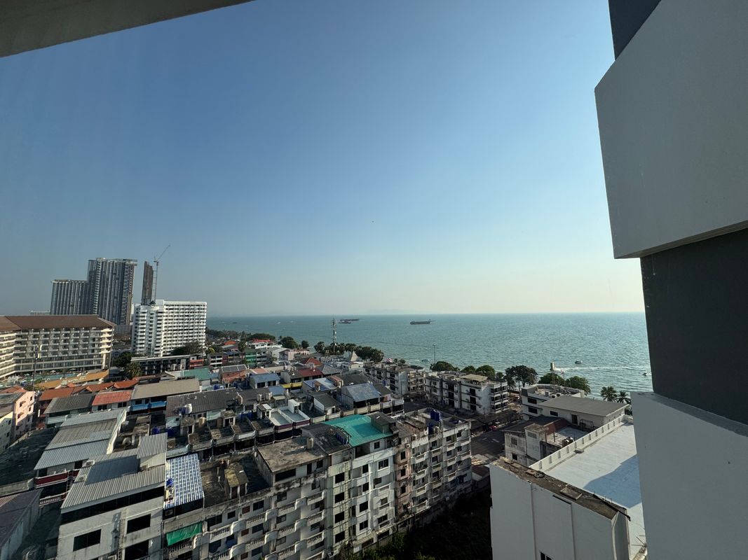 Jomtien Palm Beach Hotel & Resort фото 35
