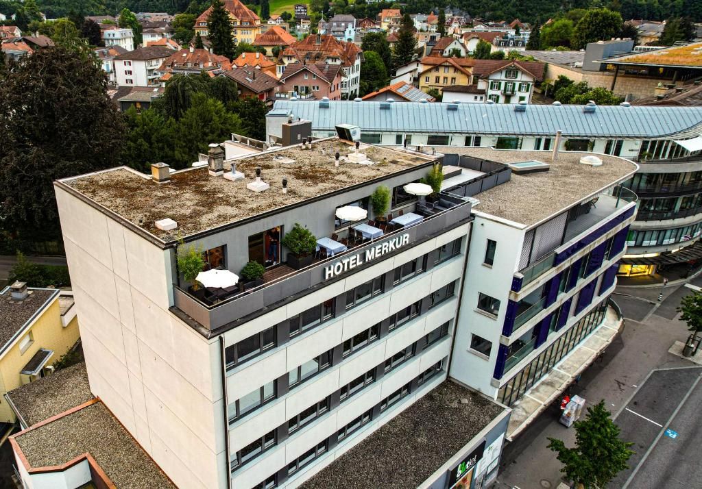 Hotel Merkur Interlaken фото 6