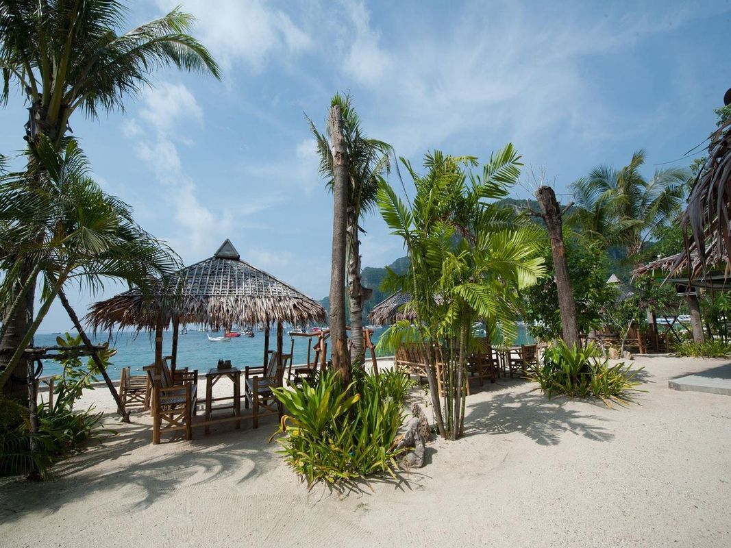 Phi Phi Island Cabana Hotel фото 4