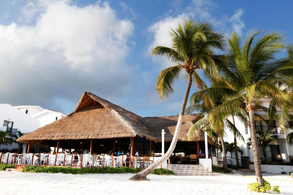 The Royal Cancun, an All Suites Resort фото 20