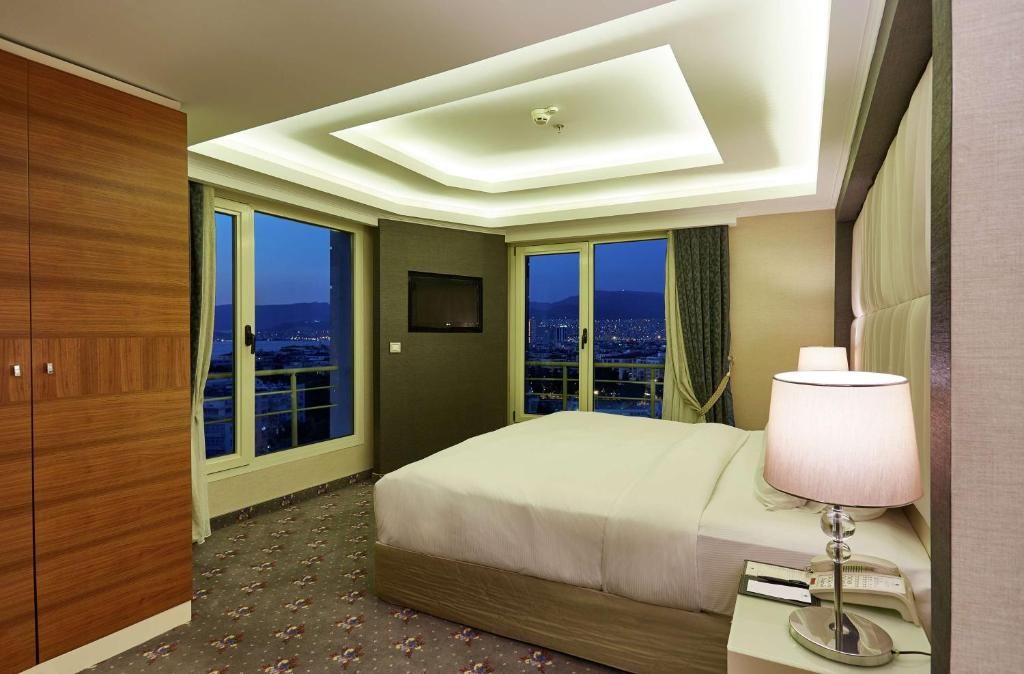 DoubleTree by Hilton Hotel Izmir - Alsancak фото 74