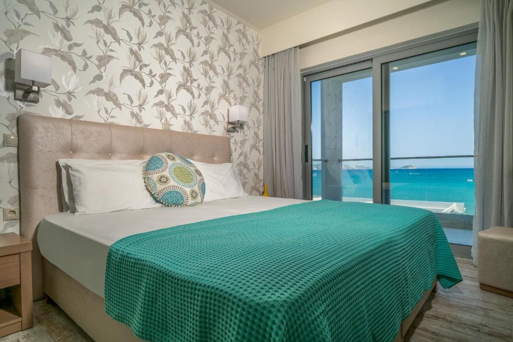 Denise Beach Hotel фото 2