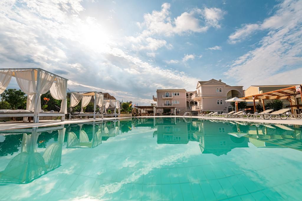 Ekati Mare Suites & Villas фото 2