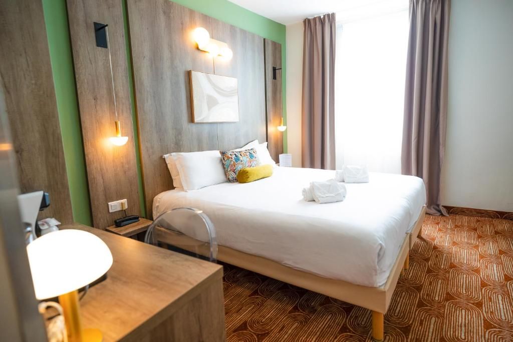 Qualys-Hotel Nice Centre Le Seize фото 10