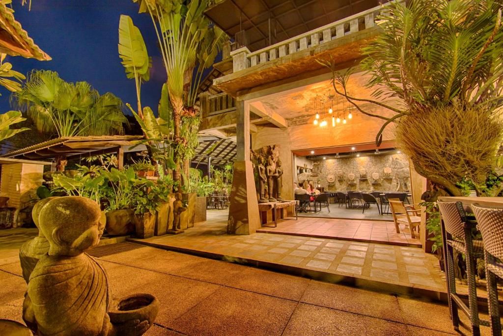 Lot 33 Boutique фото 12