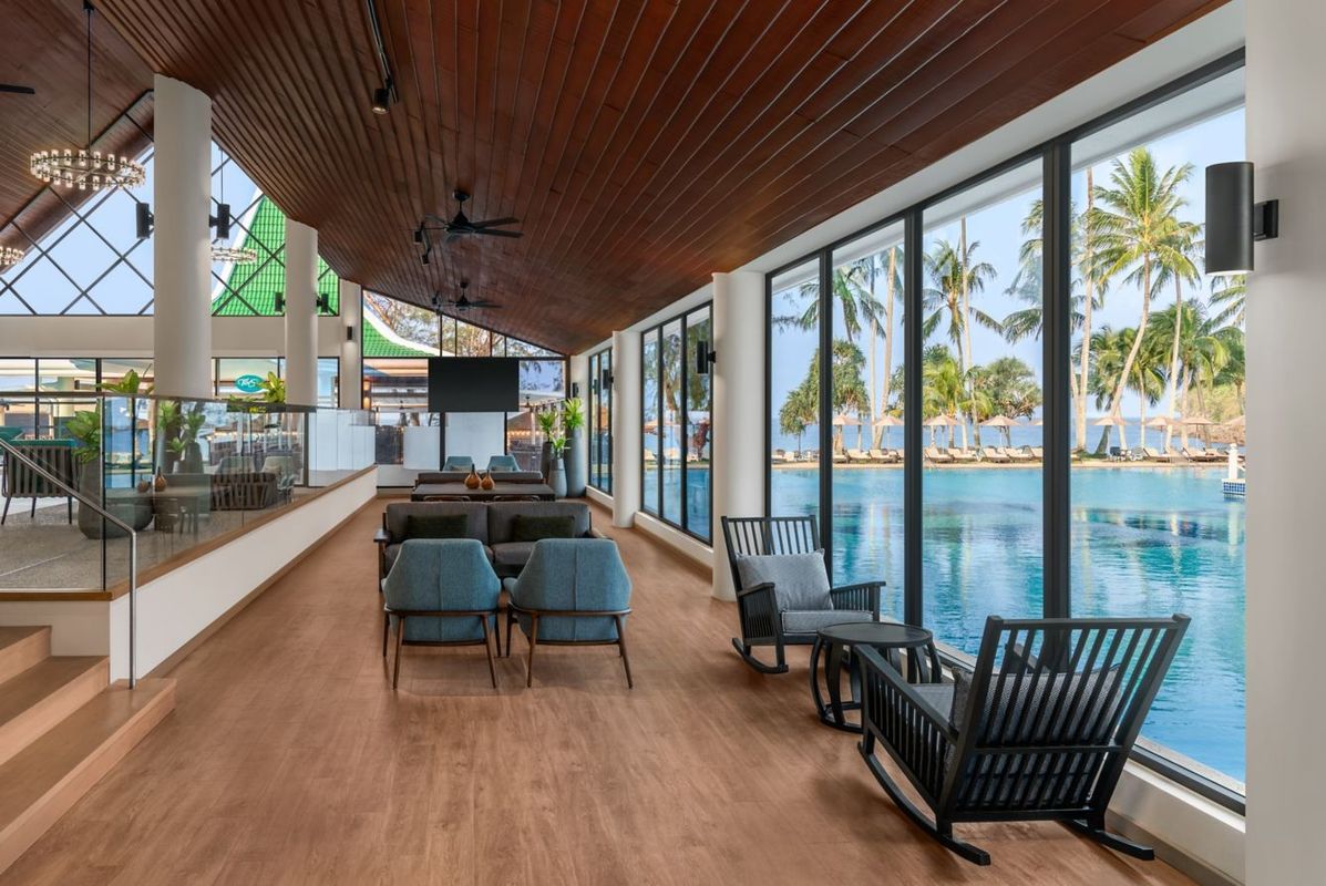 Le Meridien Phuket Beach Resort фото 22