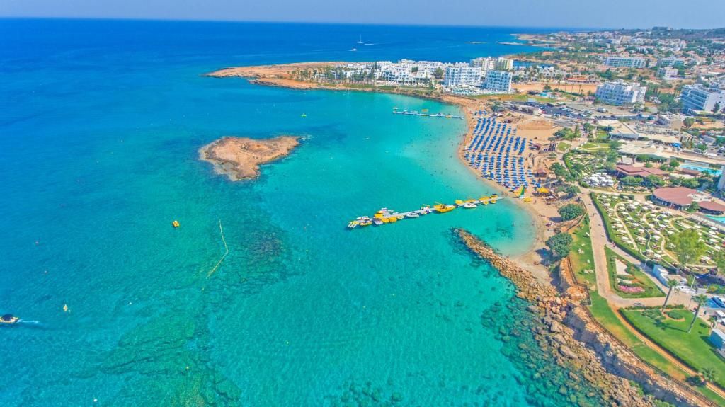 Constantinos The Great Beach Hotel фото 87