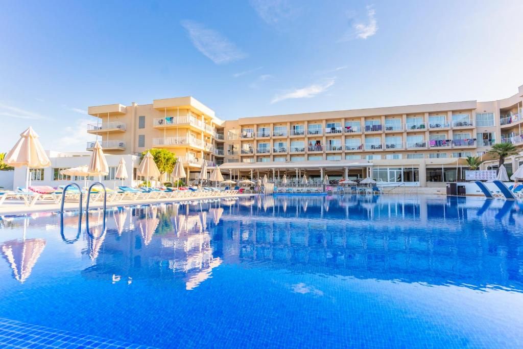 Hotel & Water Park Sur Menorca фото 5
