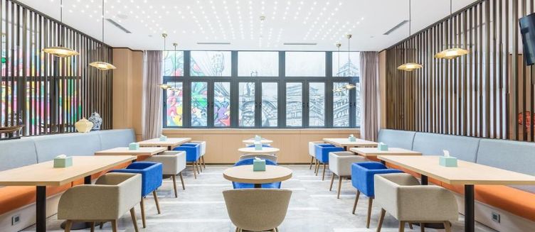 Фото отеля Holiday Inn Express Xi'An Ancient Town West