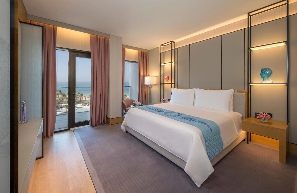 Bluewaters Beach Hotel фото 3