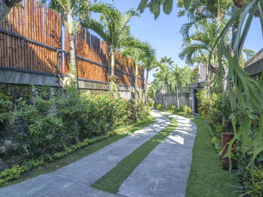 The Bidadari Villas and Spa Umalas фото 9