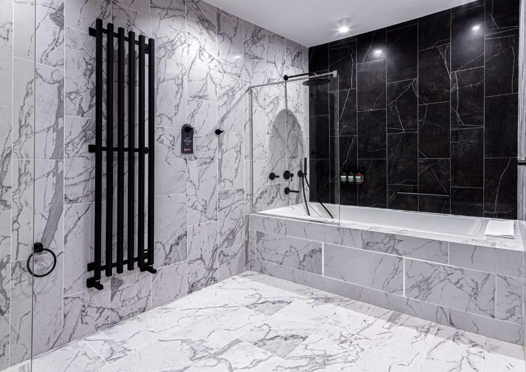The Basilian Minsk, Curio Collection By Hilton фото 37