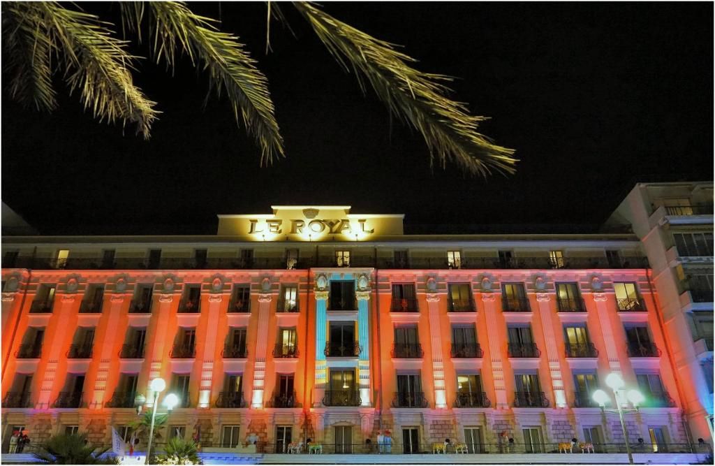 Hôtel Le Royal Promenade des Anglais фото 18