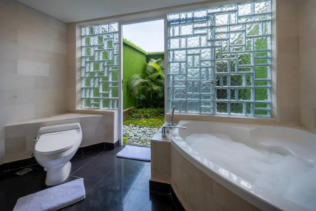Prime Plaza Hotel Sanur – Bali фото 28