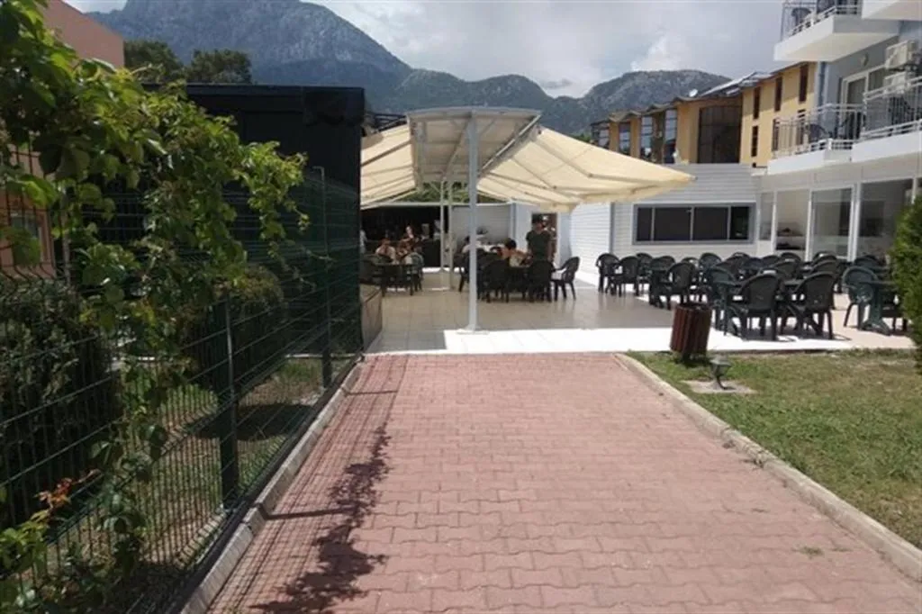 Monna Roza Beach Resort Hotel фото 3