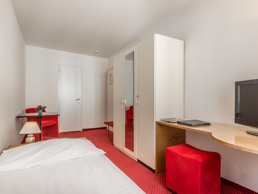 Hotel Alpina Luzern фото 2