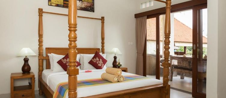 Фото отеля Kiskenda Cottages