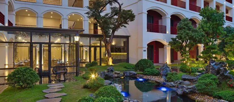 Фото отеля Senna Hue Hotel