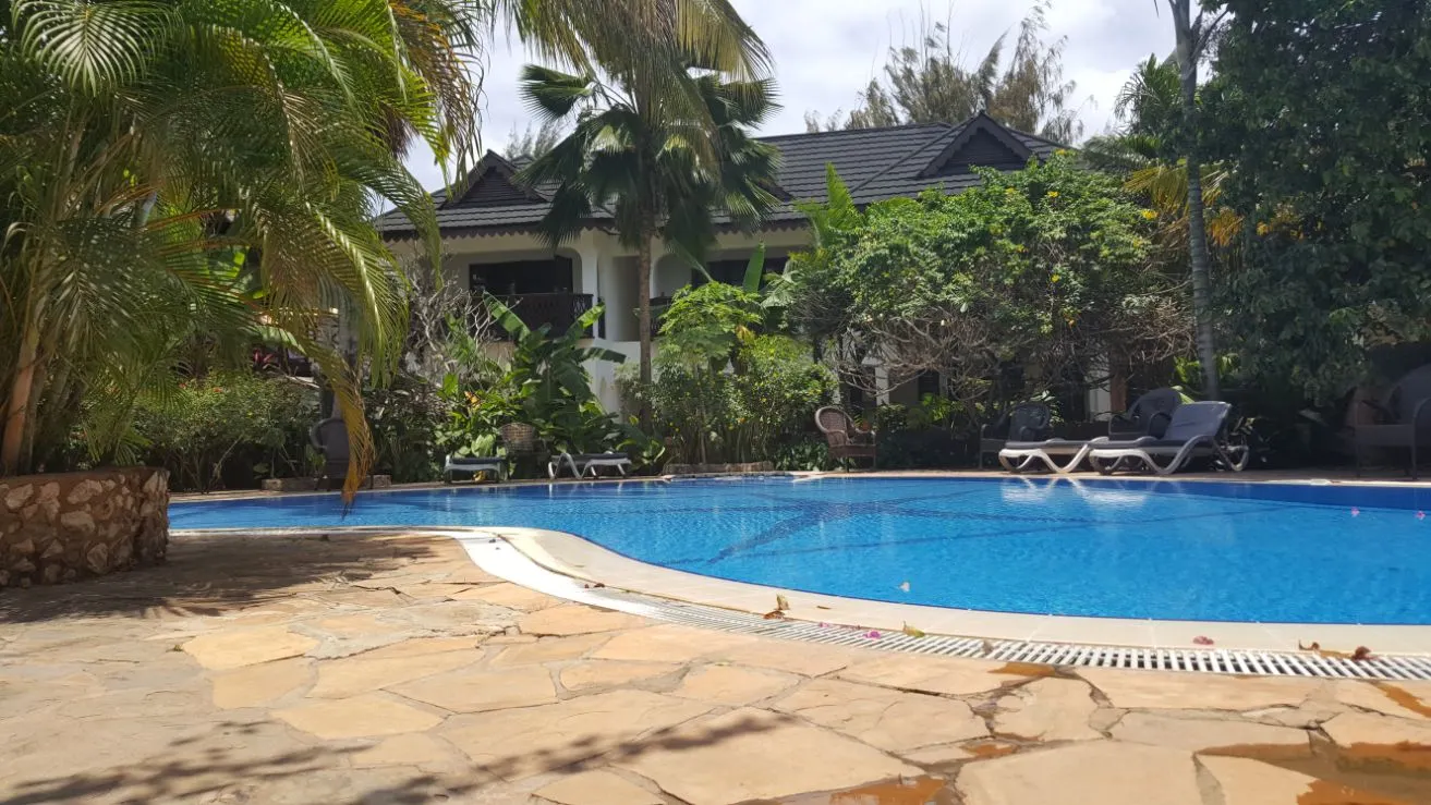 Langi Langi Beach Bungalows фото 6