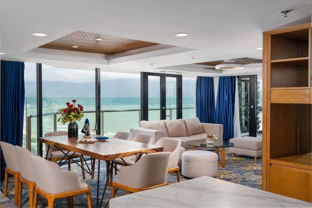 Sala Danang Beach Hotel фото 37