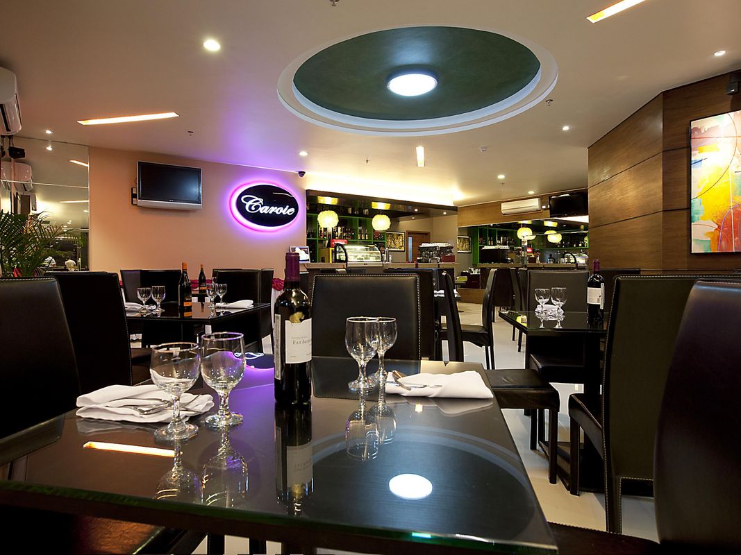 Allure Hotel & Suites фото 15