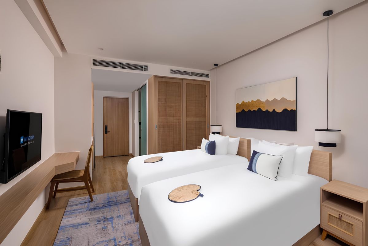 Wyndham Hoi An Royal Beachfront Resort & Villas фото 4
