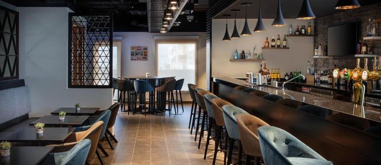 Фото отеля Hampton By Hilton Dubai Al Barsha