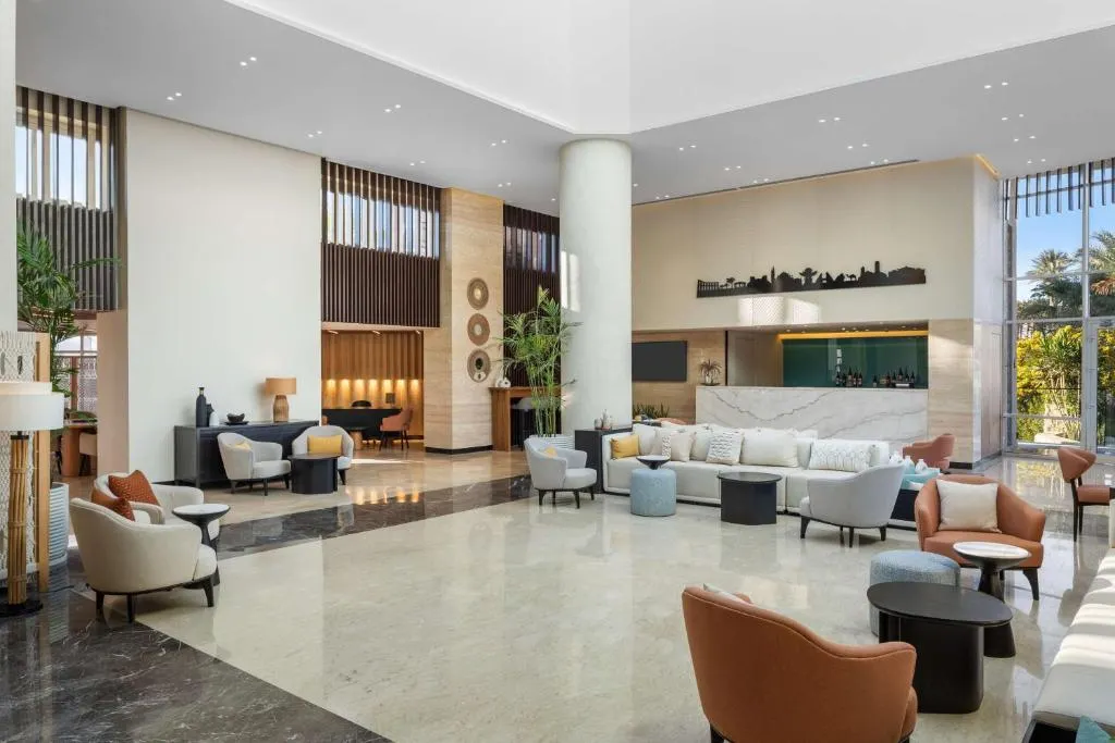 DoubleTree by Hilton Sharks Bay Resort фото 18