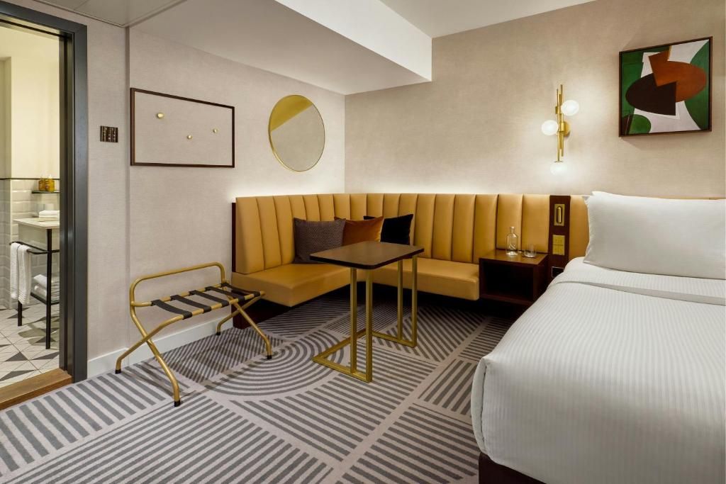 Sheraton Zürich Neues Schloss Hotel фото 19