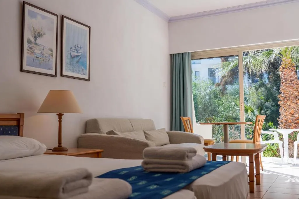 Paphos Gardens Holiday Resort фото 6