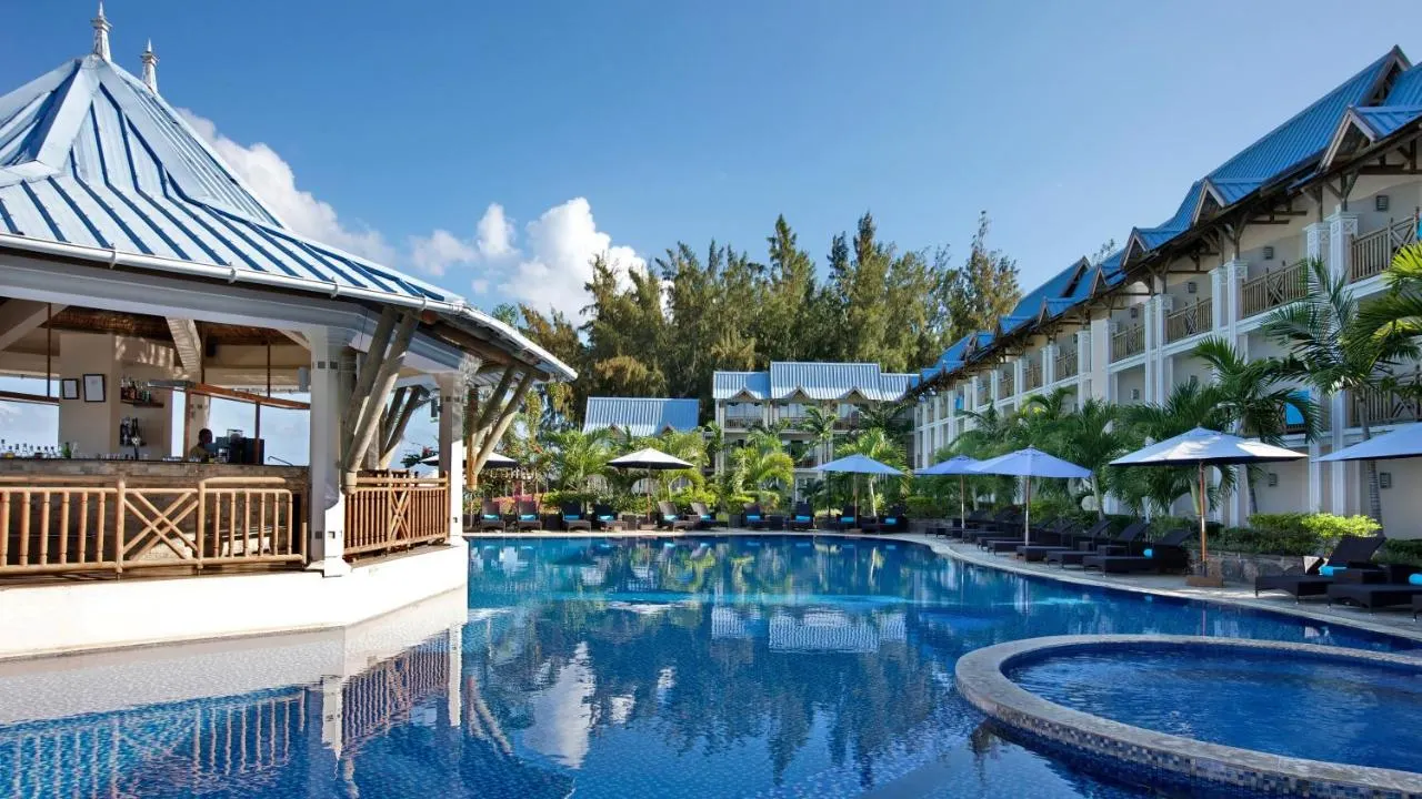 Pearle Beach Resort & Spa фото 1