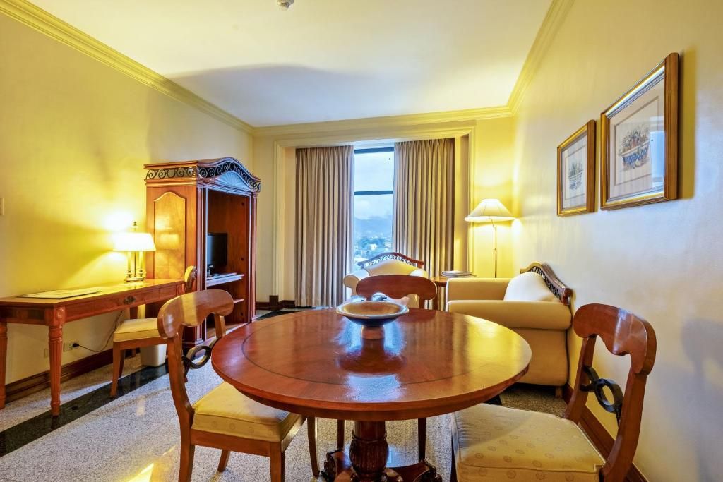 Waterfront Cebu City Hotel & Casino - Multiple Use Hotel фото 57