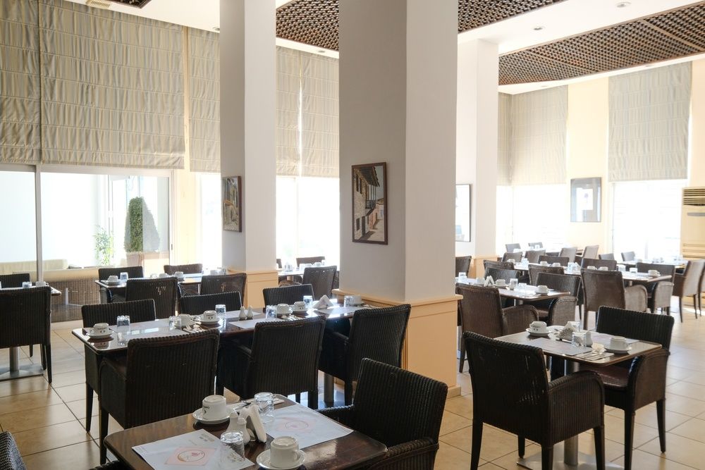 Flamingo Beach Hotel фото 64