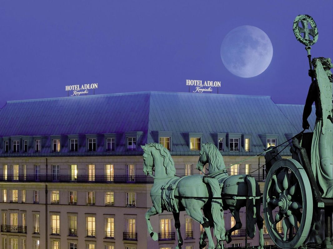 Hotel Adlon Kempinski фото 11