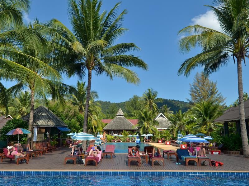 Nakara Long Beach Resort фото 17