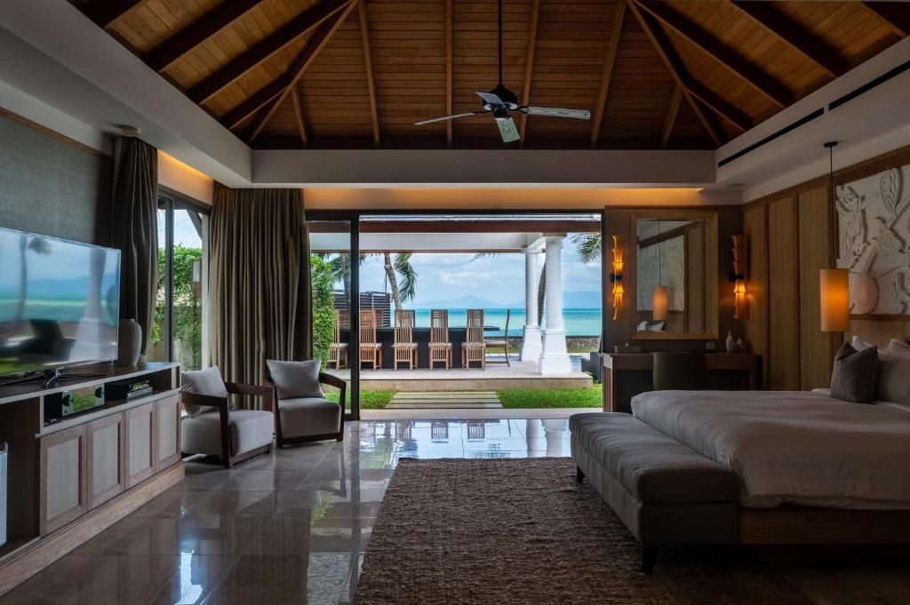 Miskawaan Beachfront Villas фото 10