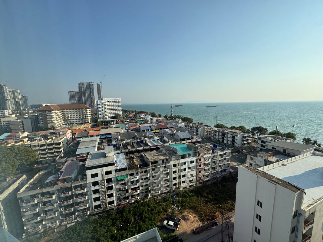 Jomtien Palm Beach Hotel & Resort фото 36
