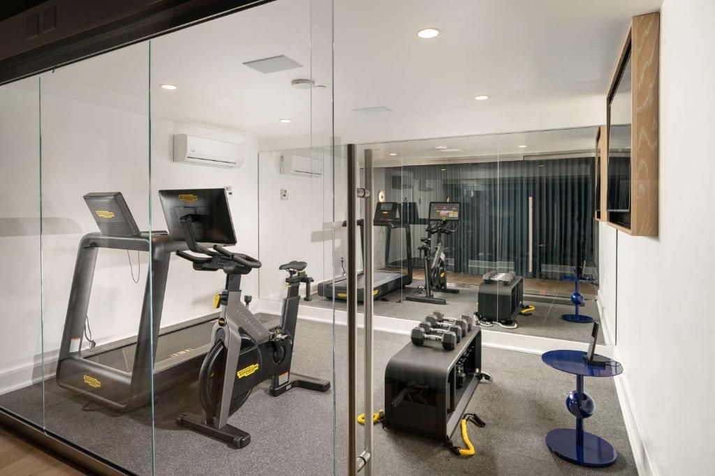 Virgin Hotels Las Vegas, Curio Collection by Hilton фото 7