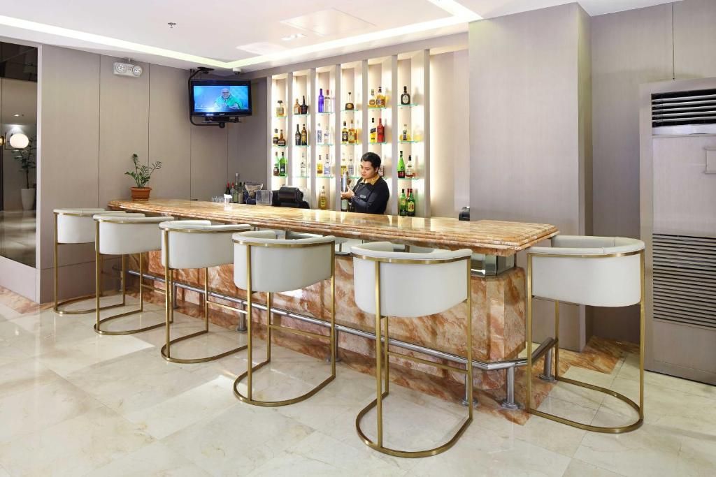 City Garden Suites фото 17