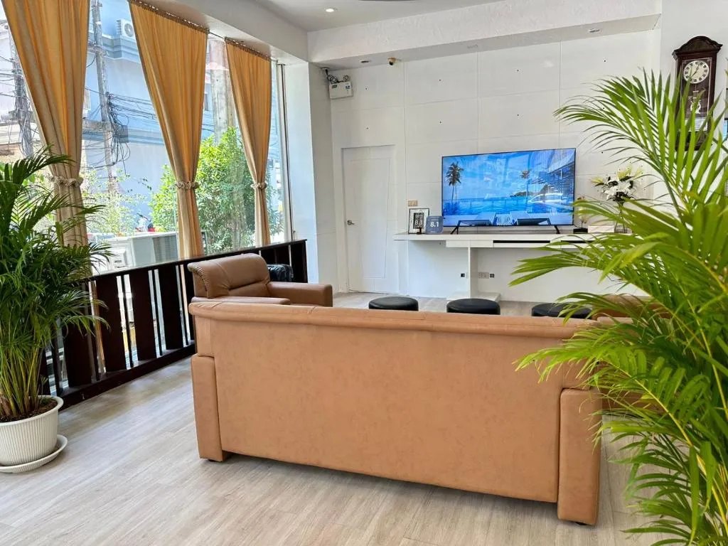 Issara Patong Beach фото 65