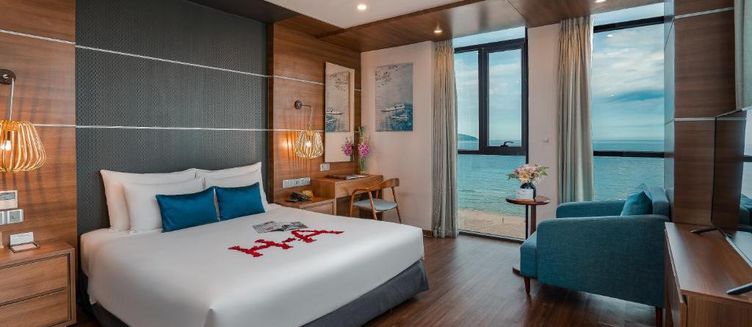 Фото отеля HAIAN Beach Hotel & Spa