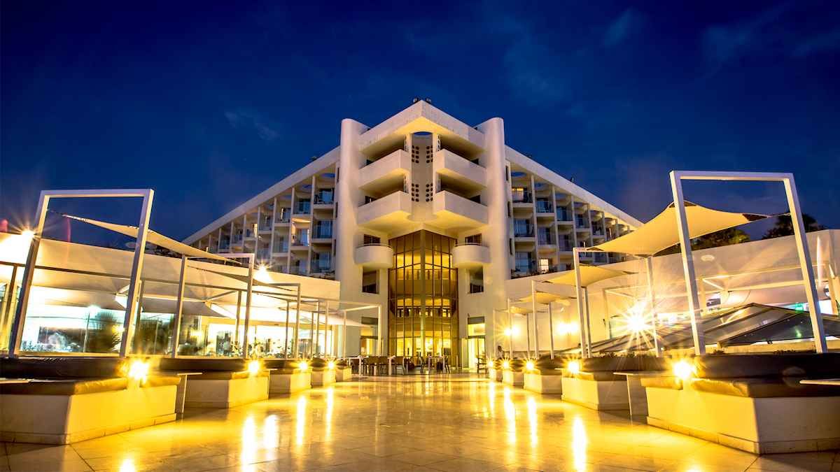 The Leonardo Laura Beach Hotel фото 4